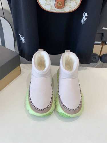 出厂价 Ugg 24ss秋冬新品雪地靴 毛毛鞋 专柜最新爆款 轮胎底运动系列 UGG上脚超可爱，塔斯曼The Venture Daze Mule24春夏全新系列