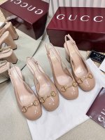 G家新款Gucci马衔扣露跟浅口后系带凉鞋粗跟漆皮凉鞋 顶级版本、欢迎比对. 原版1:1复刻 鞋面：进口高档牛漆皮 内里 垫脚：全粒纹高档小羊皮 鞋底：意大利顶