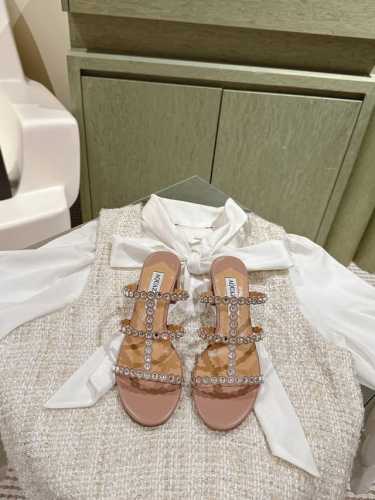 Aquazzur* 菠萝早春专柜新品仙女时装鞋系列，大量上新同步官网全系列均可定制龙年主打一个火爆，全网各大网红纷纷开秀，绝美的穿搭系列！ ★★★★★ 鞋面 烫