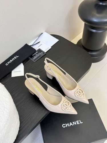 Ch*anel 25C新款爱心扣尖头单鞋 凉鞋绝美玛丽珍系列很难不爱鞋面 漆皮 内里羊皮 真皮大底原版开模五金 Size:35-39 4041定制