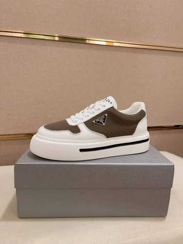 工厂价 高版本 高品质新款prada 普拉达 专柜同步上市， 新款男鞋、面料精选高科技滴胶工艺制作而成。内里:全牛皮内里。高端气垫开模防滑橡胶大底，精美线条、简