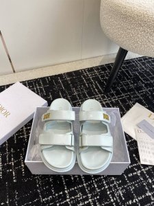 代购级dior 迪奥夏季爆款魔术贴一字带平底凉拖鞋 Go原版复刻 高端定制 超耐看超百搭款 上脚非常舒适 超好穿 比香奶奶款还香 鞋面：原版开模布料 五金：原版