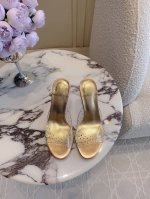 出厂价 Christian Loubouti* 新款水钻透明红底高跟鞋 bling bling水钻装饰 闪耀夺目 富贵迷人 交织出童话般的梦境 鞋面进口透明PV
