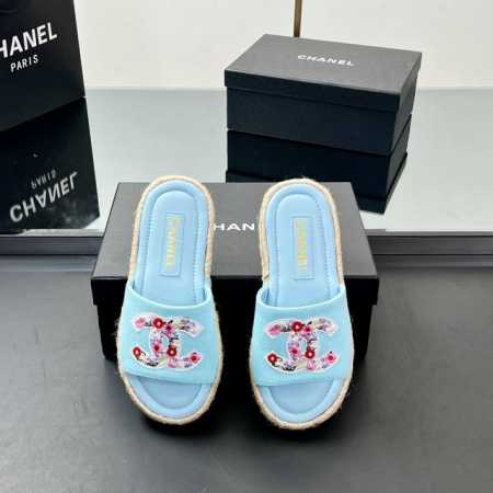 厂价 高版本 Chanel香奈儿电绣双C的Logo编织 渔夫拖鞋 一字拖鞋 专柜原版开发 正品工艺 鞋正中的双C Logo点缀恰到好处 简约大方. 羊皮面小香拖 - 点击图像关闭