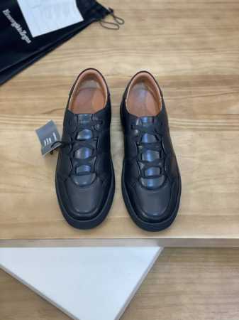实价 商品商标：杰尼* 杰尼亚* 低帮休闲鞋 正码码数 38-44 可订做45 商品材料：鞋面进口牛皮，羊皮内里，原版大底。 编 号：846 - 点击图像关闭