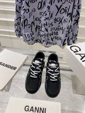出厂 新品来袭 GANNI 杨幂同款 拼色复古德训鞋休闲运动鞋 原版购入开发 做货 丹麦知名品牌ganni 复古拼色德训运动鞋 整体鞋面为颗粒感十足的帆布材质， - 点击图像关闭