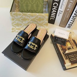 橙子出厂价p gucci 古驰 夏季新款 金属扣饰平底拖鞋 休闲凉拖 码数 35-42