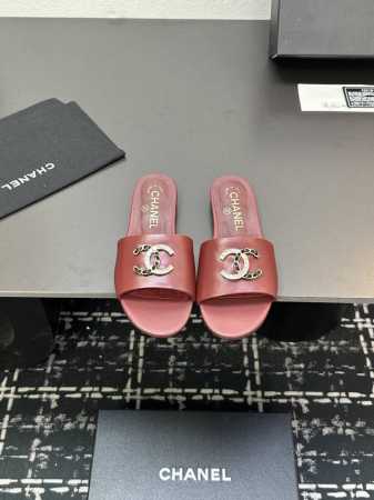 小香25 A春夏 小单鞋 专柜品质 每年必入的经典款之一！设计 更加彰显和品味～所有材质都根据原版定制！购入正品开发。万能百搭神器，夏日沙滩,耐造款。 面料： - 点击图像关闭