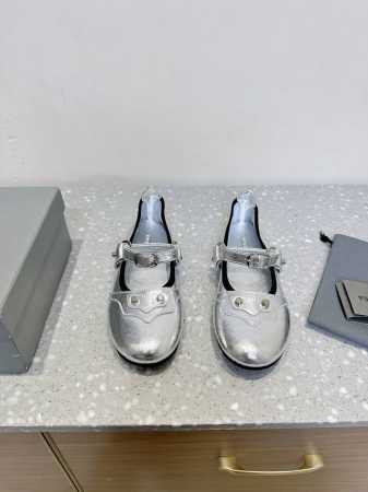 balenciaga 巴黎世家 25Ss春夏新款 芭蕾舞鞋 无愧是巴黎世家出的芭蕾鞋都满满的复古感！ 这款专柜超级难买门店限定可不是随便一家专柜都有售的 鞋面全 - 点击图像关闭