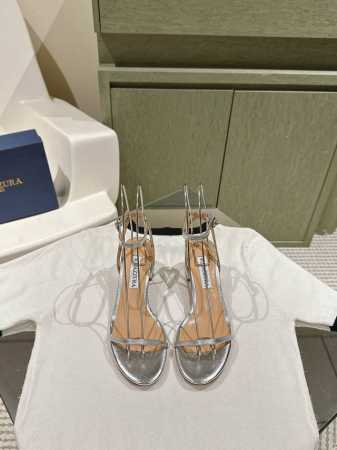 Aquazzur* 菠萝早春专柜新品仙女时装鞋系列，大量上新同步官网全系列均可定制龙年主打一个火爆，全网各大网红纷纷开秀，绝美的穿搭系列！ ★★★★★ 鞋面 羊 - 点击图像关闭