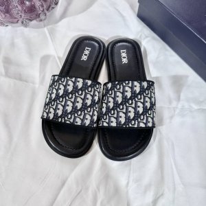 橙子出厂价p dior 迪奥 初夏新款男拖 男士休闲居家拖鞋 码数 39-45