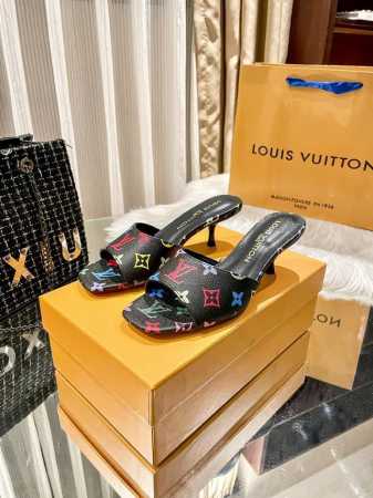 出厂 Louis Vuitton 路易威登2024顶级专柜 官网上新 全球首发 Lv 路易威登 24Ss-牛仔布细跟凉拖 Lv凉拖 Lv牛仔布 Lv美鞋 欧洲代 - 点击图像关闭
