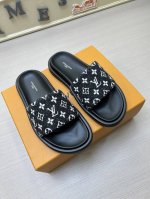 louls Vultton 路易威登 2025新款 专柜代购男女休闲一字拖鞋 专柜同步发售 原单老花料鞋面柔软舒适 拒绝脱色磨脚 鞋底 原厂特供组合原版底 码数