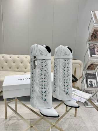 GIVENCHY ｜4 最高版 出厂价 真皮大底 仿真皮大底 定做 Givenchy 2024 新款高靴系列 纪梵希 锁扣 真皮烫钻款风靡整个时尚圈 专柜 正品 - 点击图像关闭