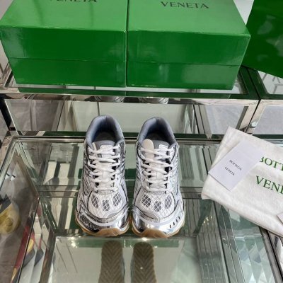 p直销 Bottega Veneta 新款运动鞋经典又百搭 舒适度满分 真的超好看Zp直销p拆鞋一比一完美复刻出货码数:35-45