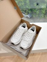 G077顶级版本萨落蒙代购级别Mm6针织Salomon 联名款半拖鬼才设计师品牌 一个轻奢品牌上脚很百搭哦 也很随脚舒适 这一款德国训练鞋延续了经典的T形真皮拼