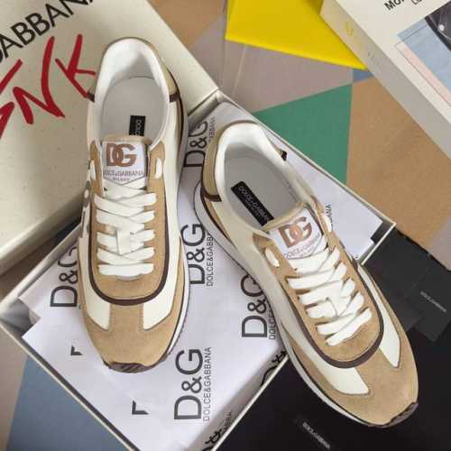Dg 杜嘉班纳 Size:38-44 45定做 2024高端版本高质量原单品质 今年的主打款式 没有之一 超火超帅气的休闲鞋此款传承了d家一贯有点浮夸而不失