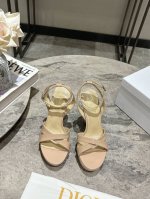 Dior 迪奥 2025春夏走秀新款Tribales高跟交叉带露趾女鞋 Cd明星同款水钻字母Logo五金扣防水台凉鞋 材质:原版定制100%真丝 进口金属羊皮+