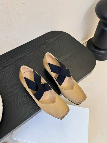 顶级 *6 已认证5 maison Margiel*玛吉拉Mm6 独家新品最高版本买手代购1:1完美复刻 猪蹄平底分趾Tabi凉鞋单鞋 原版开模真皮鞋底 原版套