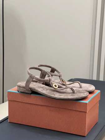 代购版 飞机包装 Loro Piana Ss24 New Arrival～ Lp 44春夏夹趾凉鞋新品 简约精致女孩 脚感很赞 顶级精品，意大利进口牛皮底 Si - 点击图像关闭