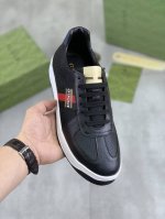 工厂P价P 实价 古驰 Gucci官网最新款经典休闲时尚男鞋爆款版型简洁大气，潮男专属.独有的官网最新品牌元素古奇原版装饰，时尚又大方，面料原版柔软小牛皮制作