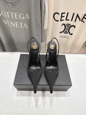 高版本出厂 Saint Lauren* 圣罗兰Ysl 25 春夏全新走秀高跟鞋 全新鞋型配上圣罗兰标志10.5Cm全新金属跟！ 唯有Ysl最懂女人心，不接受反驳 - 点击图像关闭