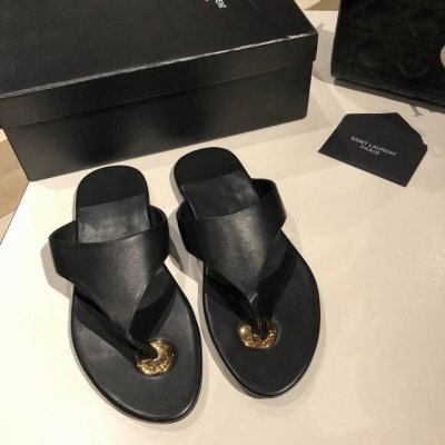 ysl圣罗兰夏日最新款爆款拖鞋 鞋面 原版哑光山羊皮 内里 苯染羊皮 垫脚: 羊皮 大底 高品质真皮大底 颜色:黑色 黄色 棕色 size 35-39 40 4