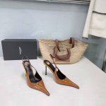 高品质出厂 ！小众潮牌Saint Laurent Ysl圣罗兰高跟尖头后空凉鞋！ Ysl姐姐的美丽尤物高跟鞋 又是人间Rose同款的小方头 高跟鞋化很好修饰脚型
