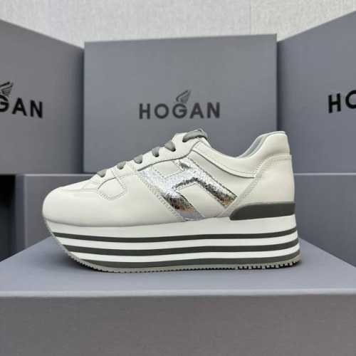 hogan 度假系列新款顶级版现货发售 松糕厚底顶级版 都市新潮休闲风 各明星 博主推荐 时尚百搭风格百变！原版楦型 原版大底一比一为你打造 值得推荐！ 鞋面采