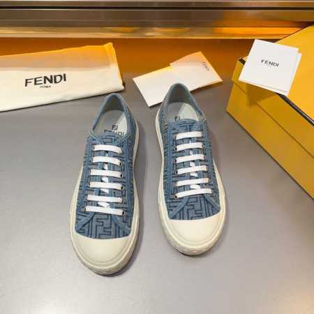Fd春夏新品 休闲运动鞋，刻有f的波纹鞋底。鞋跟饰有凸纹fendi Flow字样。装饰lycra细节。Ff图案鞋舌。超轻耐磨鞋底。 Size：38-44 - 点击图像关闭