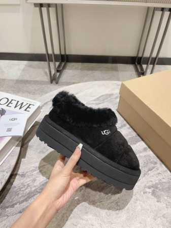 塔茨丽塔ugg雪地靴 秋冬街边感 随手拍 一双雪地靴 一秒秋冬氛围感来了 超模们的选择 极简每天都要温暖又时髦 隆丰A级羊皮毛一体材质 Size: 35-40 - 点击图像关闭