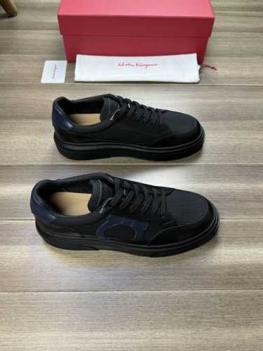 Ferragamo 菲拉格慕 -高端品质 原单 -鞋面：纳帕小牛皮、品牌帆布布匹、鞋身车缝品牌Logo -内里：品牌帆布，垫脚；水染牛皮 -大底：橡胶发泡；双色