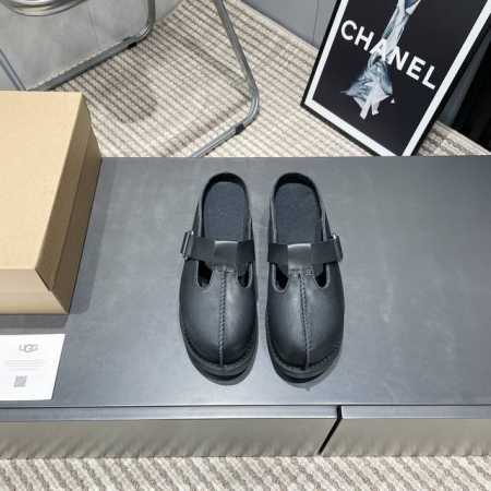 出厂: 独家顶级版本 Ugg~25Vs春夏爆款松糕厚底凉鞋系列 松糕厚底半拖 主打一个随心索性 简单大方不失优雅 夏天的专属浪漫！！ 面料:原版定制牛皮 内里: - 点击图像关闭