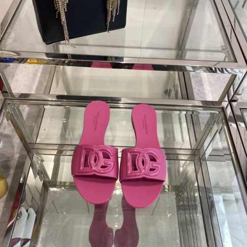 Dg 杜嘉班纳 24Ss新款 果冻拖鞋3D立体Logo 细节处理完美 极致完美复刻 鞋面：原版进口Tpu 鞋底：原版雕刻1:1精钢模具压铸。码数：35-40 4