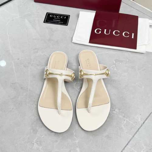 gucci 古驰 25Ss经典马衔扣人字夹趾拖鞋 顶级版本！原版1:1复刻，欢迎对比！标志浅金马衔扣焕新再现品牌发源地的经典优雅格调，这款拖鞋匠心融蕴醒目的金色