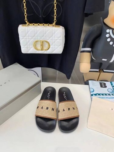 跑量价 p Marni 新款编织拖鞋原版一比一出货 穿出去跟正品0区别所有细节材料全部Zp一致 码数:35-41