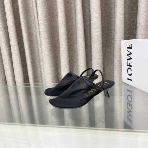 2025 最新罗意威Loewe Ss夏季限定冰丝网拖鞋 真正空调鞋 加若隐若现的美感 上脚真的太美了 强烈推荐 超级懒人时装拖 三种穿法 明星博主同款 面料 进