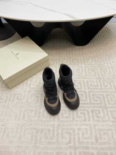 出厂价 小众潮牌Brunello Cucinelli BC 2024ss秋冬松糕厚底袜筒短靴、马丁靴系列新品！ 强推 显高又显腿的绝绝子短靴 低调优雅的穿搭风格