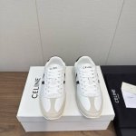 celine 25Ss 新款休闲鞋德训运动鞋 情侣款系列 顶级版本 情侣码 男10 充满街头感的一双鞋子 最新大C设计非常赞 这款鞋有它自己独特的设计 皮革鞋面