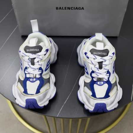 巴黎5XL正确版Balenciaga巴黎世家CARGO 走秀款 做旧工艺采用手工制作完成，每款鞋的做旧程度、擦破大小及范围具有一定的差异性，属于正常。鞋面是切割 - 点击图像关闭