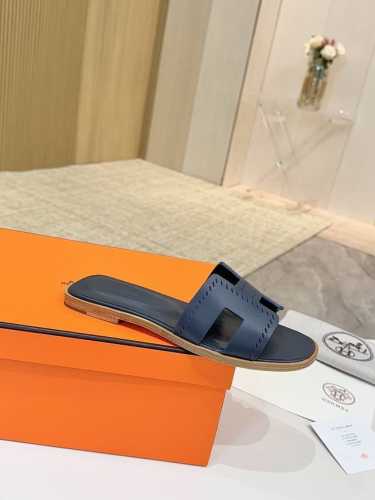 爱马仕Hermes，真皮大底 出厂价 顶级版本！原版开发 鞋面：牛皮 内里垫脚 羊皮 大底：意大利真皮大底 码数：34-43注 34 41 42 43 码定做