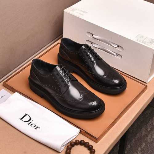 水染牛里 原单品质Dior .迪奥 原单代购、高端皮鞋、面料：采用意大利进口擦色开边珠牛皮水染牛里 牛皮里特供原版轻便发泡大底、做工精细、实物拍摄Size：38
