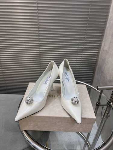 P400 Jimmy Choo｜周仰杰新款水钻球尖头高跟鞋单鞋 Jc家永恒经典之作 简约设计 满满的少女风 既摩登又复古的味道 非常的简连衣裙还是牛仔裤 它都能