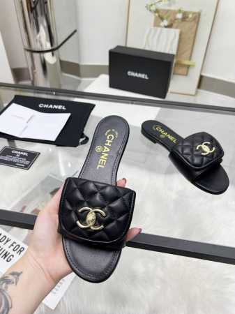 CHANEL 25早春新品 拖鞋火爆上市！黑色、米白、杏色、粉色、黑色真丝绒、酒红真丝绒35-43。像胶底 - 点击图像关闭
