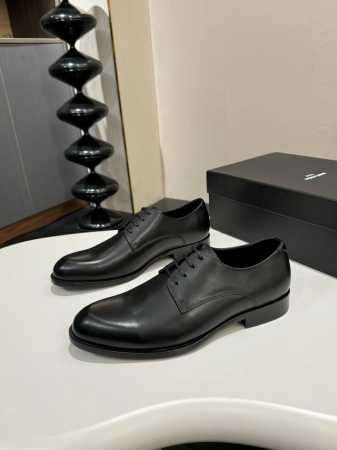 YSL 圣罗兰～ 码数:39-44 38.4546定做 YSL圣罗兰男士正装皮鞋，顶级复刻，面选用进口开边珠牛皮，搭配进口五金吊坠，水染牛皮透气内里，原版进口真 - 点击图像关闭
