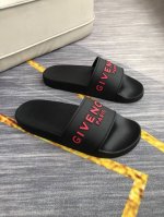 纪梵希 情侣款 休闲拖鞋 鞋面进口滴胶片 品牌字母浮雕设计，时尚帅气，尊贵奢华，配码：35～45。