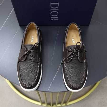出厂价Pp： 品牌：迪奥Dior 标准码：男码38 44 45可以定做 等级：官网同款 材料：原版牛皮拼接 牛皮内里 原版Tpu耐磨柔软大底 款式类别：休闲运动 - 点击图像关闭