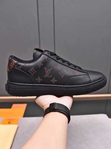 主推款春款上新Louis Vuitton 路登易威 Lv鞋面 Lv 进口头层牛皮压花内里进口羊皮内里 防滑耐磨大底。每一位男士的身份衬托，上脚大气稳重不管风吹雨