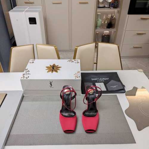 SAINT LAURENT ” SYL圣罗兰 顶级版本25SS众明星网红追捧的坡跟斜高跟，方头绑带小鱼嘴凉鞋。SYL 2025官方VIP 贵宾版金花磁铁盒 认清