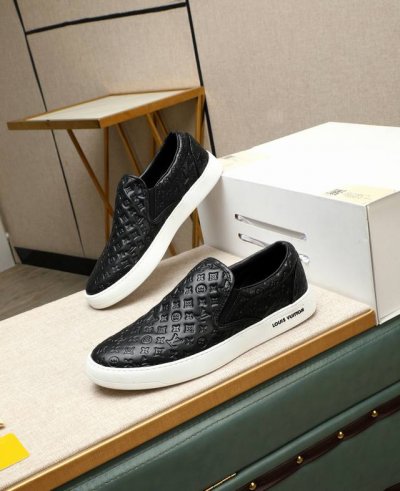 出厂价P Louis Vuitton 路易威登2025波官网同步新品米兰时装走秀款Lv家标志，大咖风范，时尚潮人必备头层小牛皮真皮内里官网原版特供大底码数38-